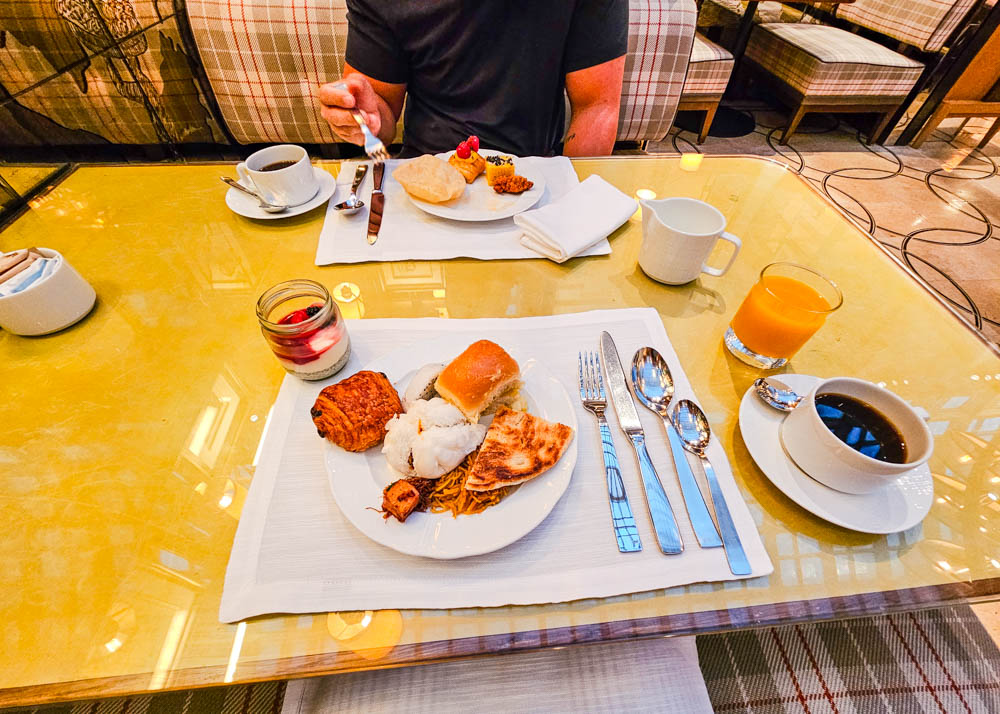 Breakfast Buffet at Ritz-Carlton, Millenia Singapore