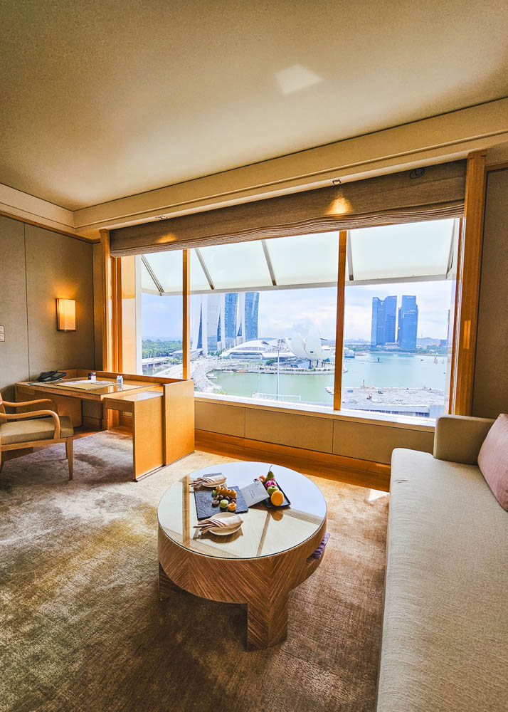 Deluxe Marina Room at Ritz-Carlton, Millenia Singapore