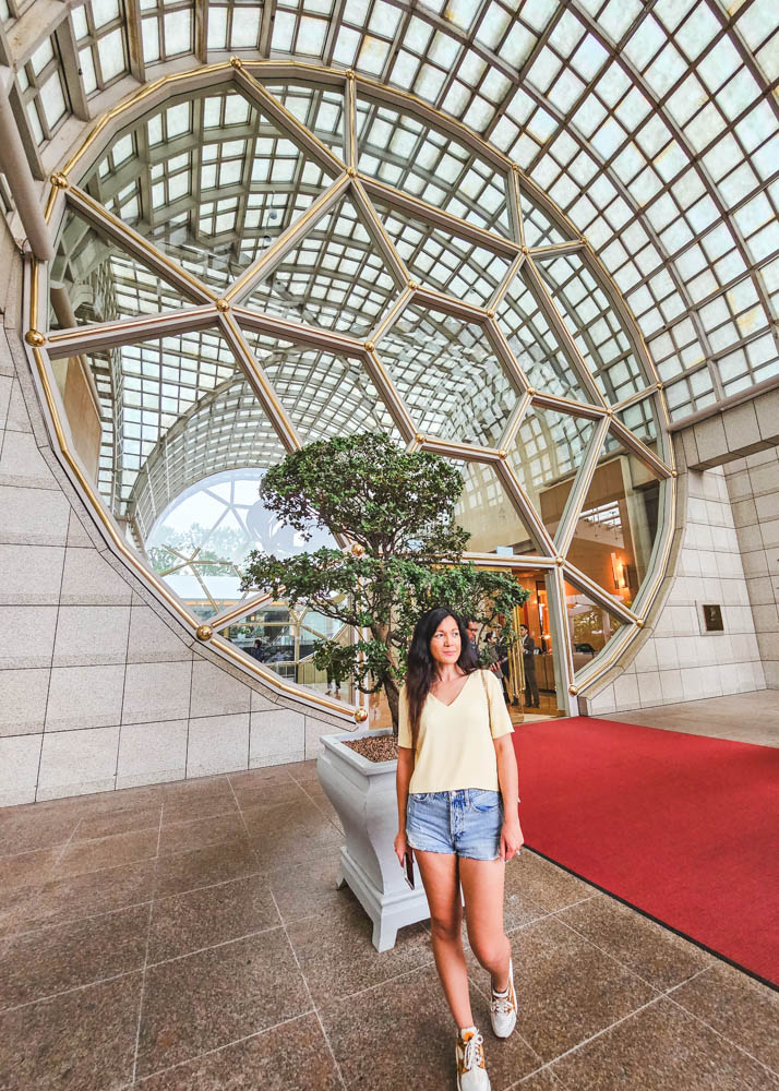 Lobby Entrance of Ritz-Carlton, Millenia Singapore