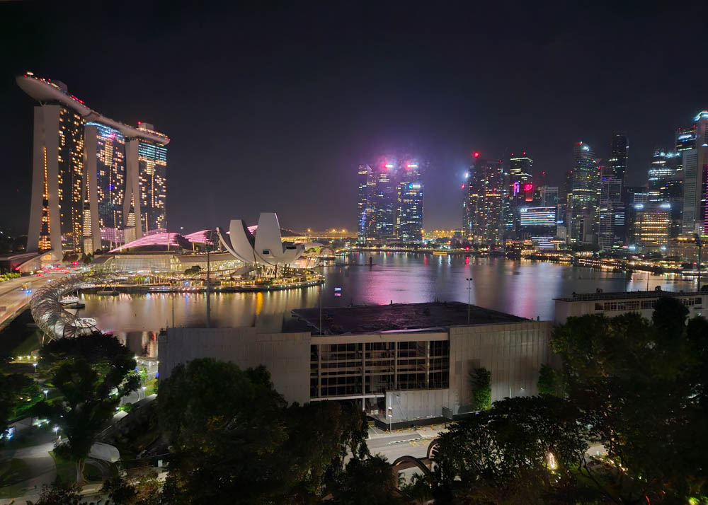 Night view from Ritz-Carlton, Millenia Singapore