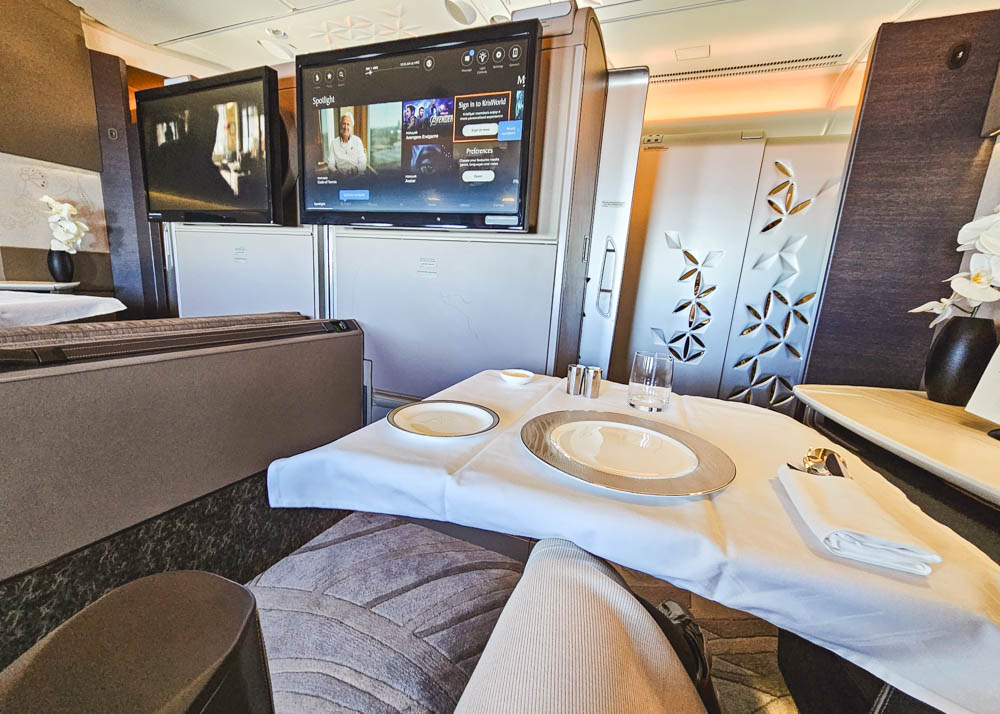 Singapore Airlines A380 First Class Suites Breakfast Service