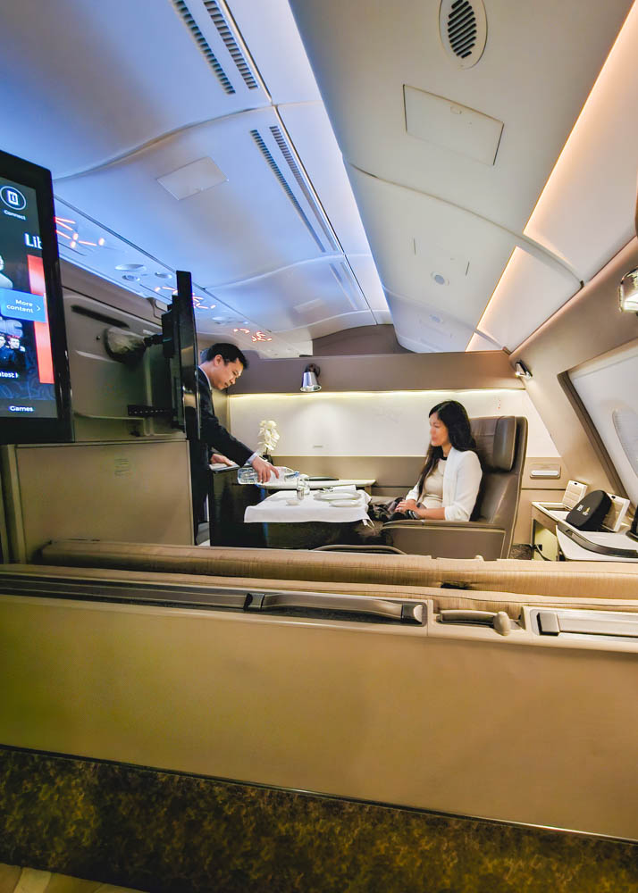 Singapore Airlines A380 First Class Suites Service (2)