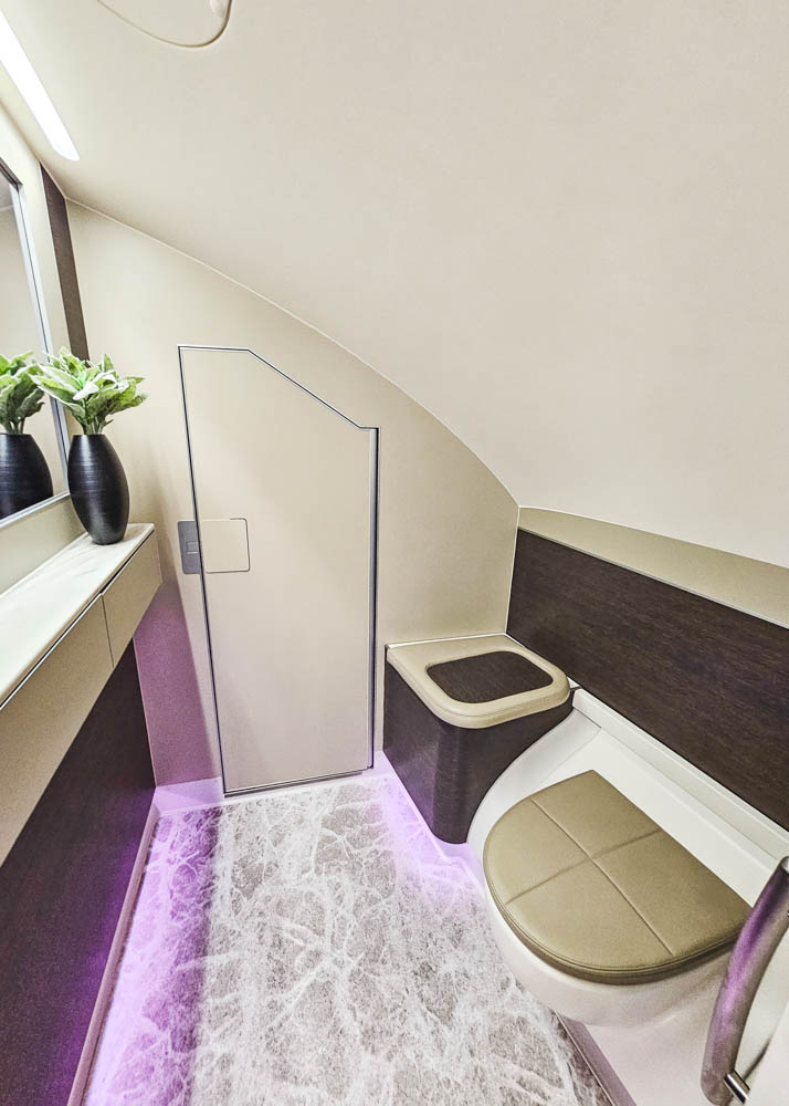 Singapore Airlines A380 First Class Suites Toilet