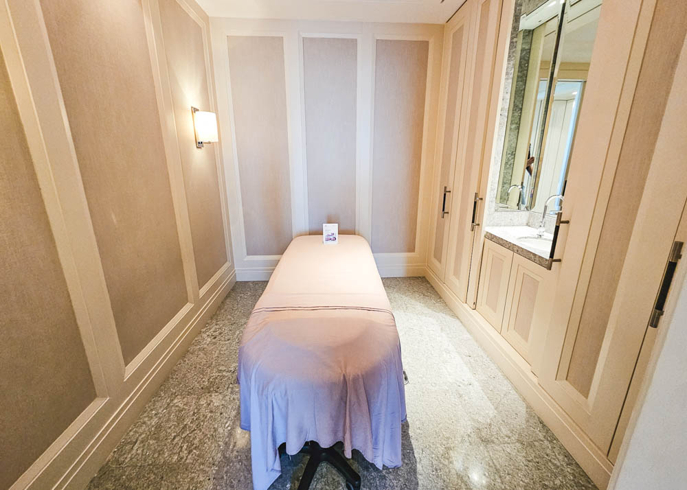 St Regis Kuala Lumpur St Regis Suite Massage Room