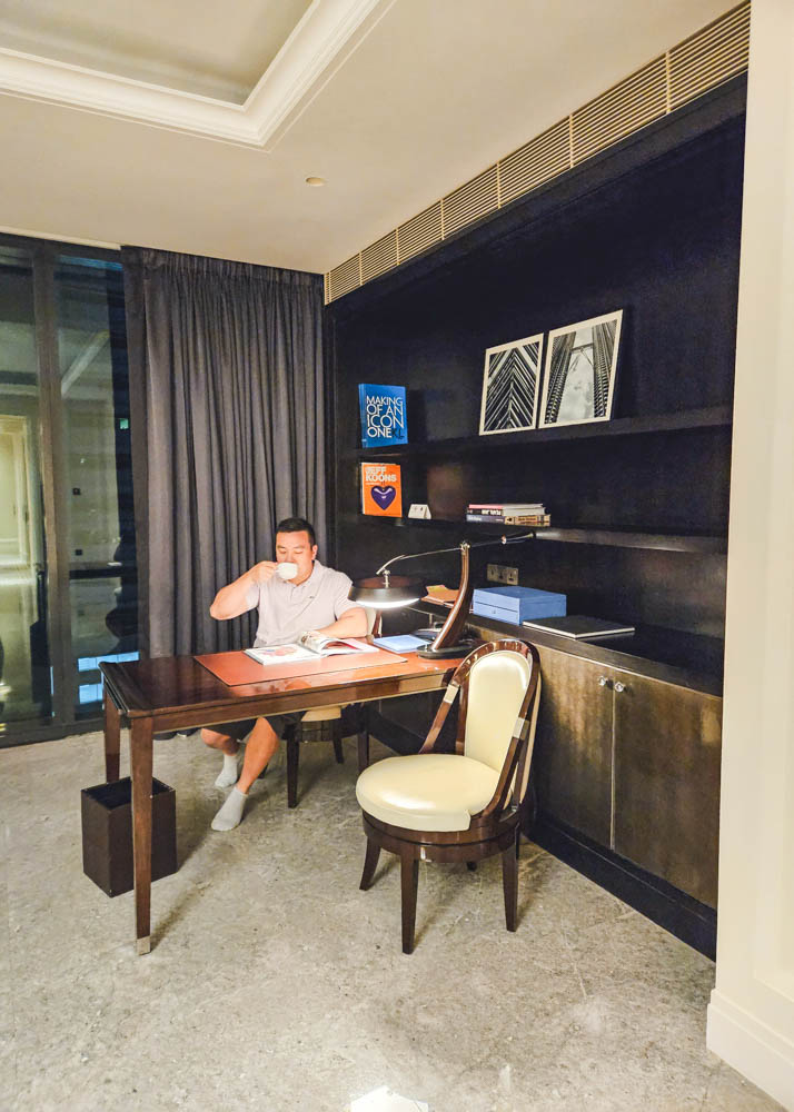 St Regis Kuala Lumpur St Regis Suite Work Space