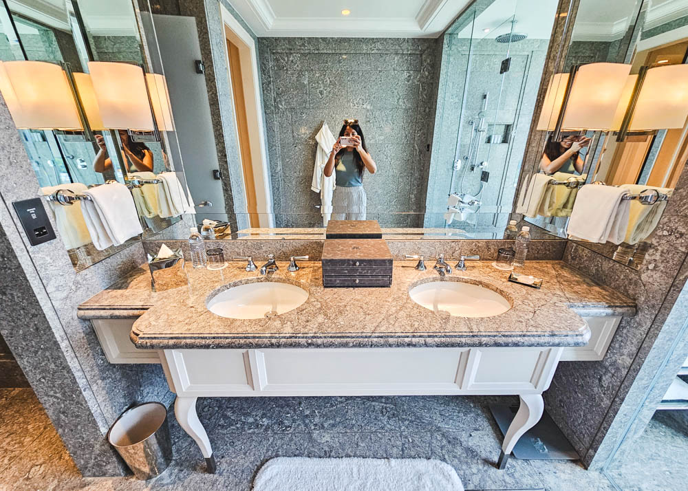 St Regis Suite Vanity