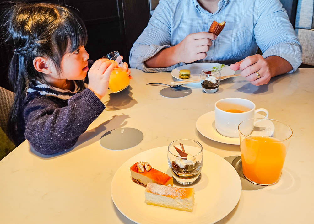 Child Enjoying The Westin Tokyo Club Afternoon Tea