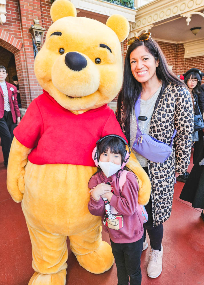 Meeting Winnie the Pooh at Tokyo Disneyland