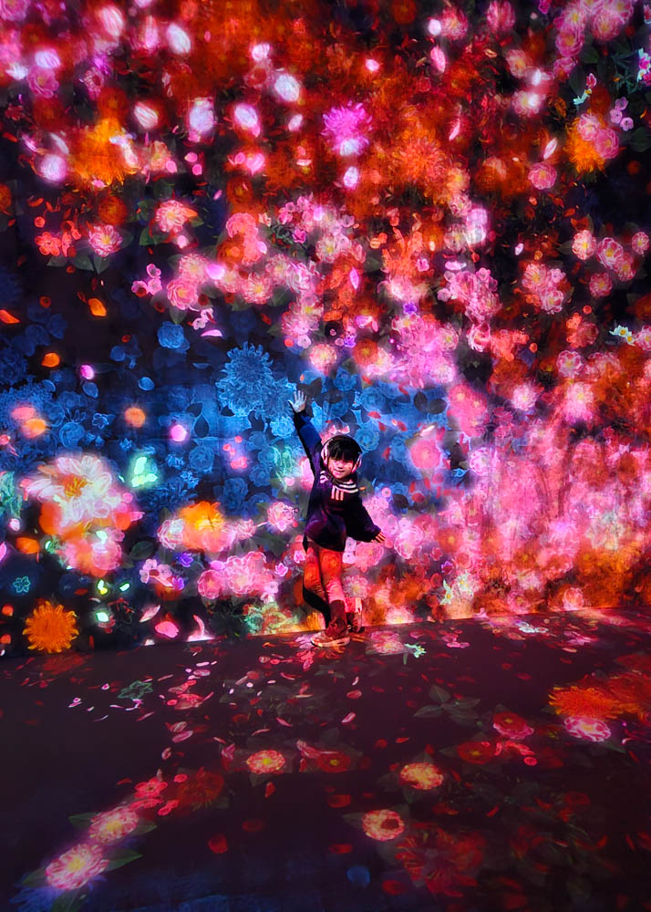 teamLab Borderless with Kids